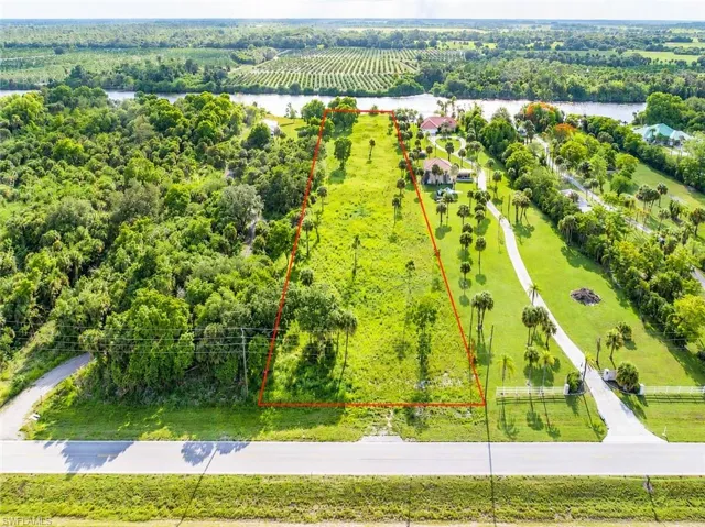 5220 Fort Denaud Road, Labelle, Florida 33935