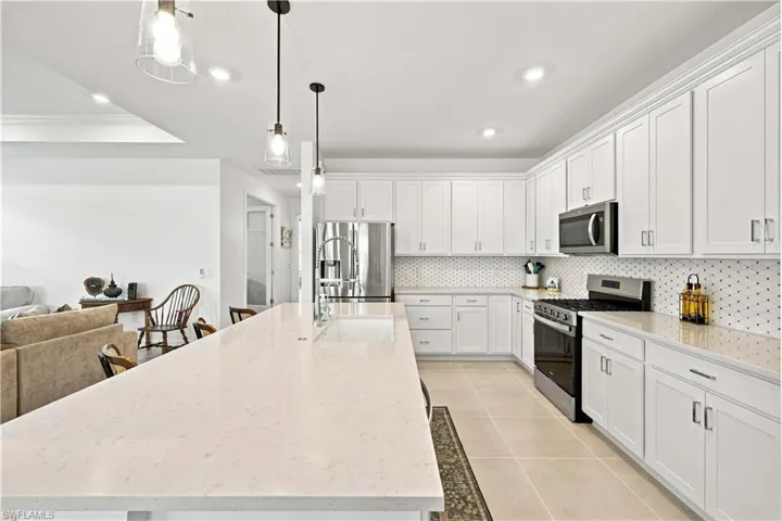 19095 Hanley Blvd, Estero, Florida 33928