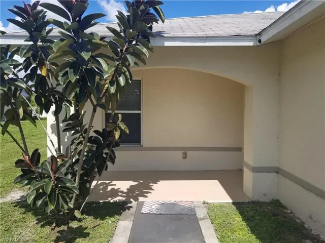 527  Hancock Bridge  PKWY, Cape Coral, FL 33990