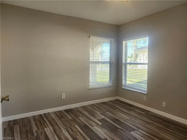 527 Hancock Bridge Pkwy, Cape Coral, Florida 33990