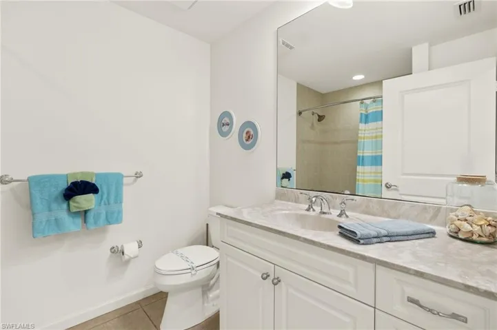 2nd bathroom