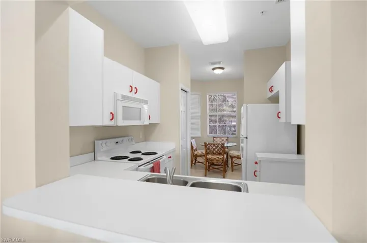 2345  Carrington  CT, Naples, FL 34109