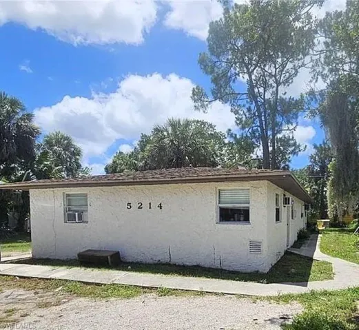 5214 Sholtz St A+b, Naples, Florida 34113