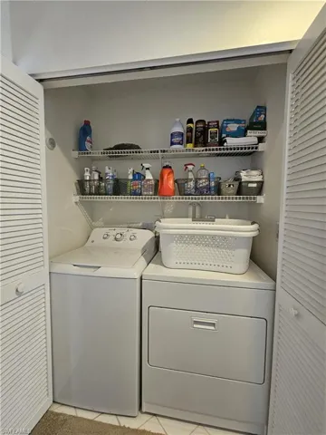 Laundry room with independent washer and dryer