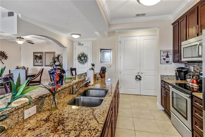 23161 Fashion Dr 7109, Estero, Florida 33928