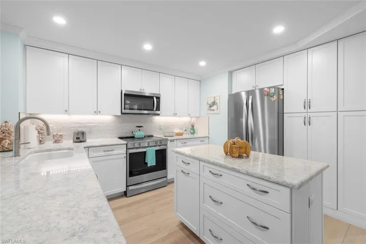 1785 Middle Gulf Dr A103, Sanibel, Florida 33957