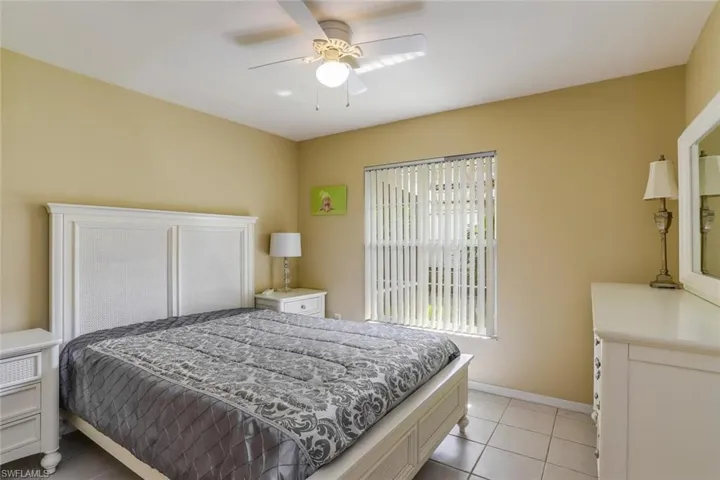 Guest bedroom #1