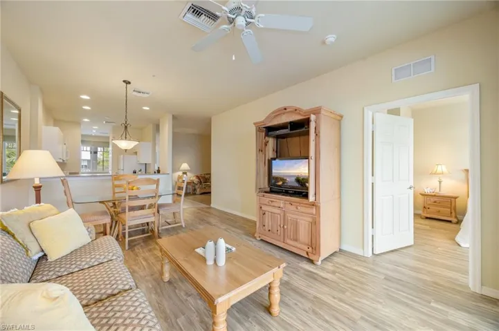 7920 Mahogany Run Ln 1024, Naples, Florida 34113