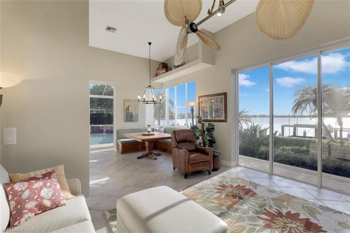 1076  Old Marco  LN, MARCO ISLAND, FL 34145