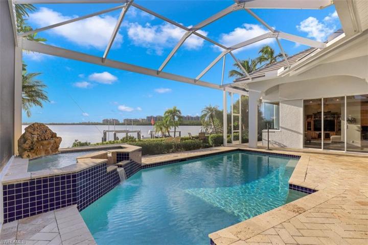 1076  Old Marco  LN, MARCO ISLAND, FL 34145