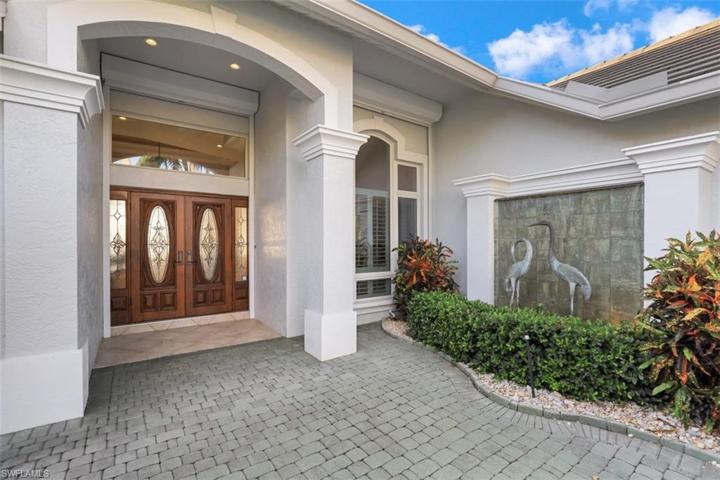 1076  Old Marco  LN, MARCO ISLAND, FL 34145