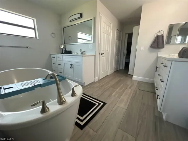 1008 Nw 12th Ave, Cape Coral, Florida 33993