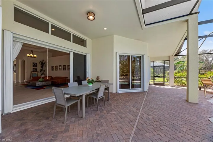 Plenty or room to relax/entertain in the shade
