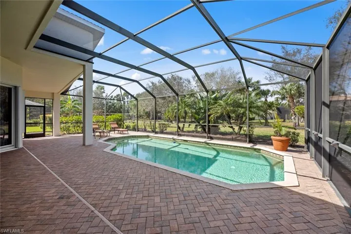 Large relaxing pool