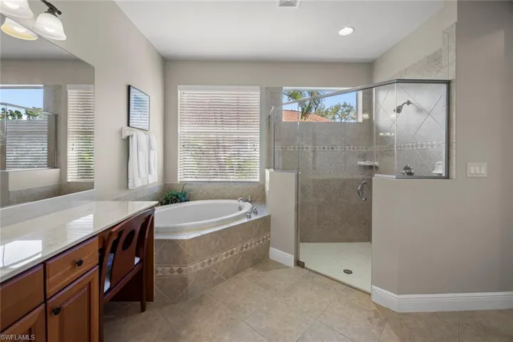 Large step-in shower