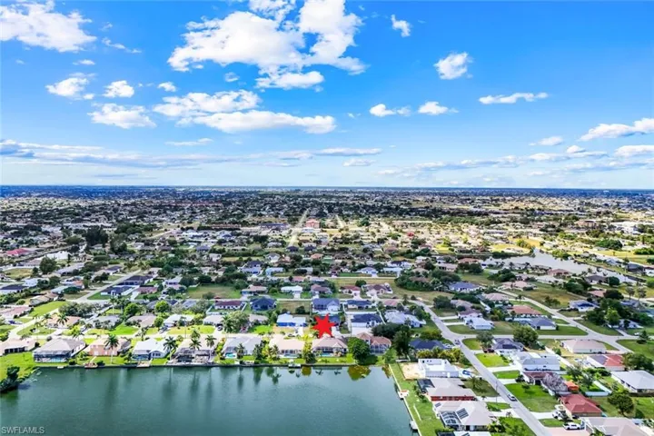401 Ne 19th Pl, Cape Coral, Florida 33909
