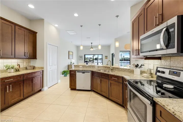 401 Ne 19th Pl, Cape Coral, Florida 33909