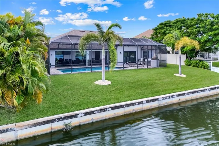 401 Ne 19th Pl, Cape Coral, Florida 33909