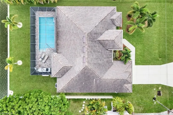 401 Ne 19th Pl, Cape Coral, Florida 33909