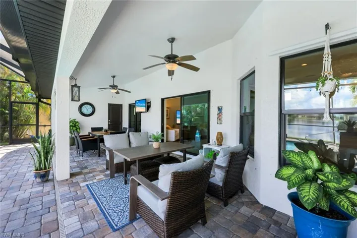 401 Ne 19th Pl, Cape Coral, Florida 33909