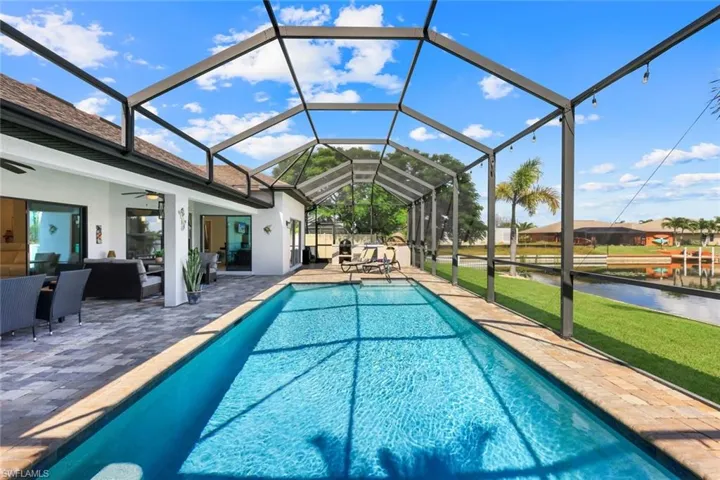 401 Ne 19th Pl, Cape Coral, Florida 33909