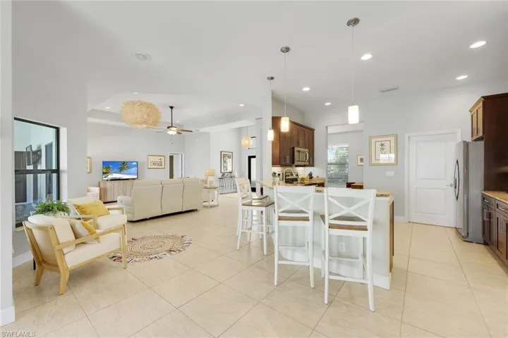 401 Ne 19th Pl, Cape Coral, Florida 33909