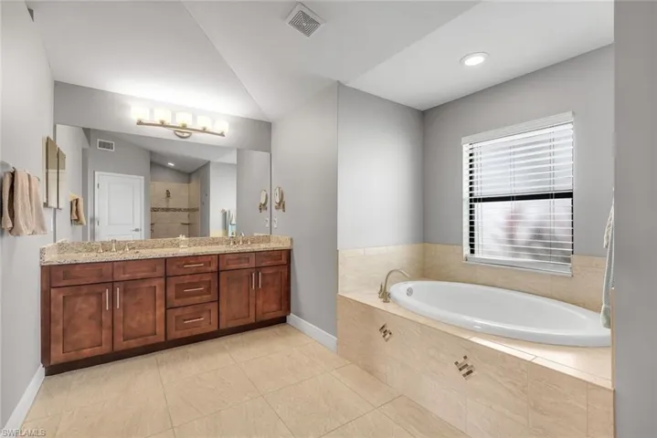 401 Ne 19th Pl, Cape Coral, Florida 33909
