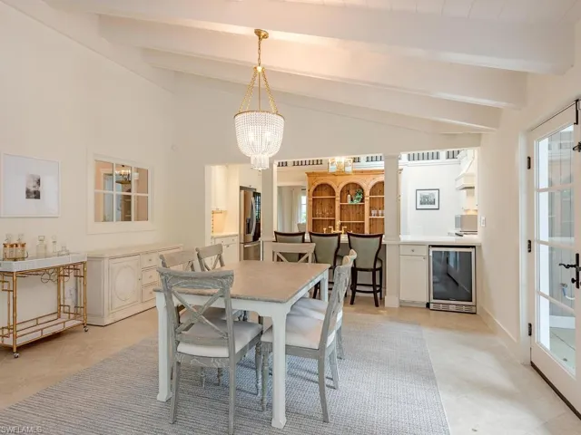168 2nd Ave N, Naples, Florida 34102