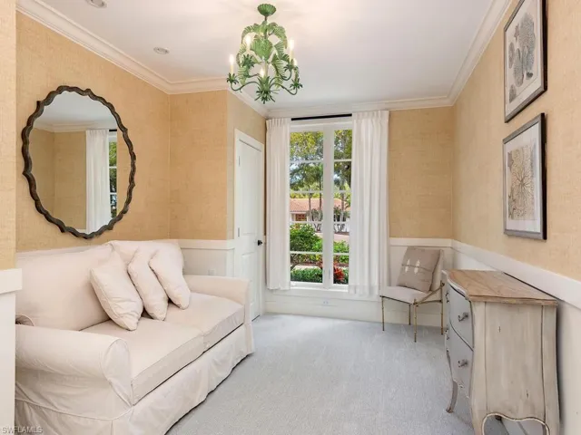 168 2nd Ave N, Naples, Florida 34102