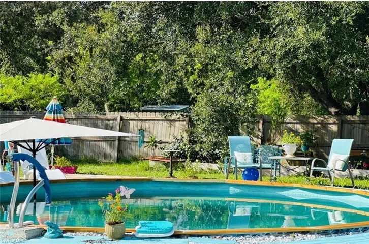 455 Trader Rd, Fort Denaud, Florida 33935