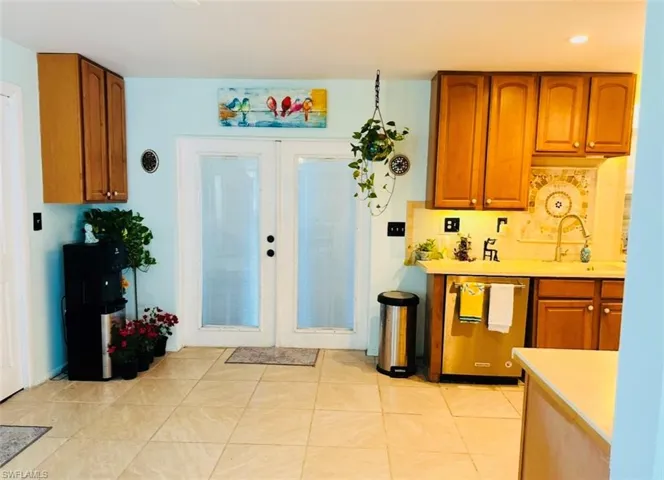 455 Trader Rd, Fort Denaud, Florida 33935