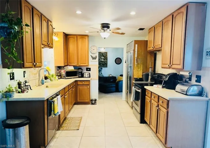 455 Trader Rd, Fort Denaud, Florida 33935