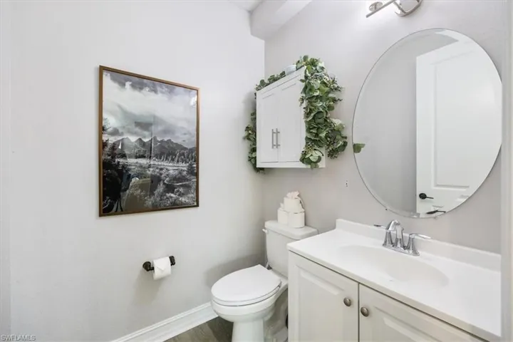 7320  Rockefeller  DR, Naples, FL 34119