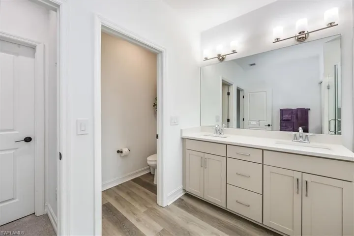 7320  Rockefeller  DR, Naples, FL 34119