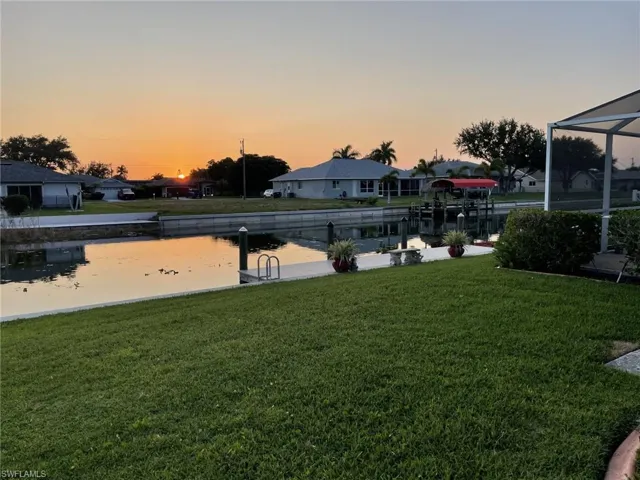428 Se 13th Pl, Cape Coral Fl 33990