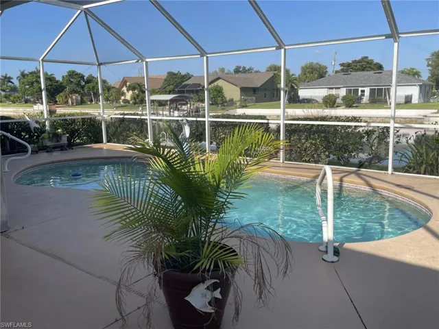 428 Se 13th Pl, Cape Coral Fl 33990
