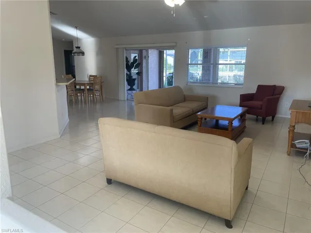 428 Se 13th Pl, Cape Coral Fl 33990