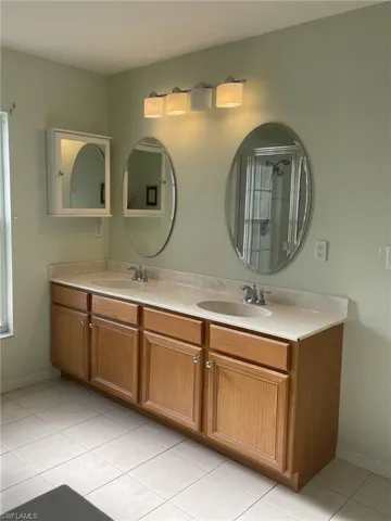 428 Se 13th Pl, Cape Coral Fl 33990