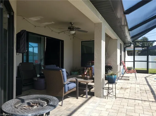 Under truss lanai