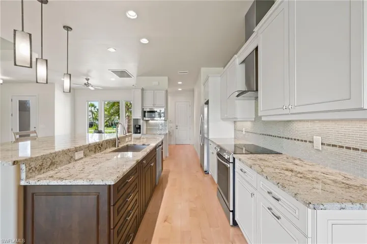Perfect kitchen for entertaining!