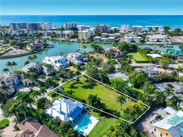 311 Spring Line Dr, Naples, Florida 34102