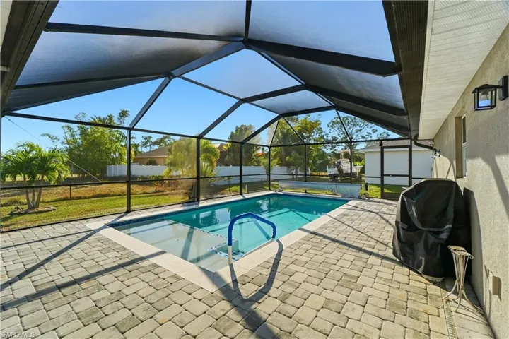 2714 Nw 22nd Ter, Cape Coral, Florida 33993