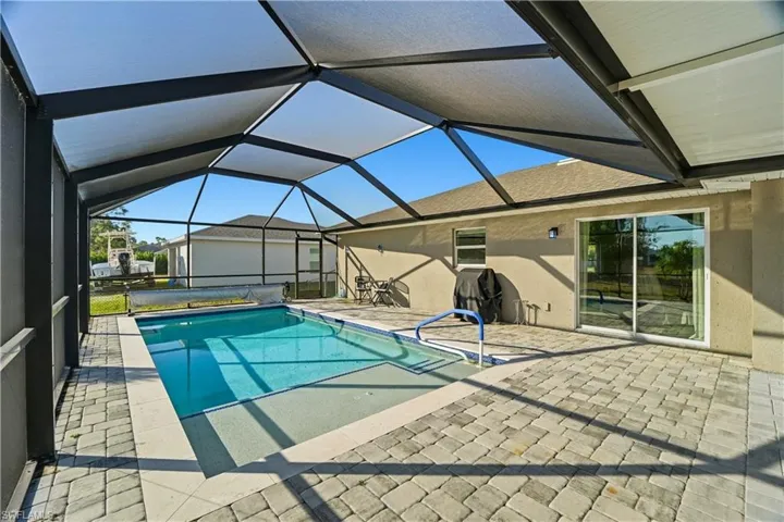 2714 Nw 22nd Ter, Cape Coral, Florida 33993