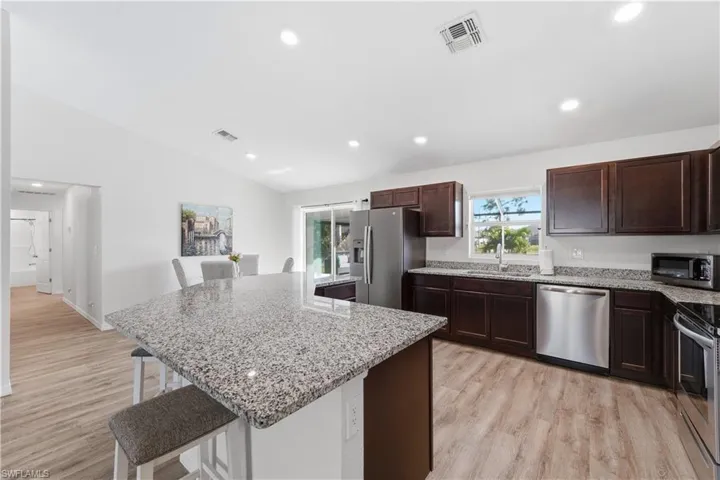 2714 Nw 22nd Ter, Cape Coral, Florida 33993
