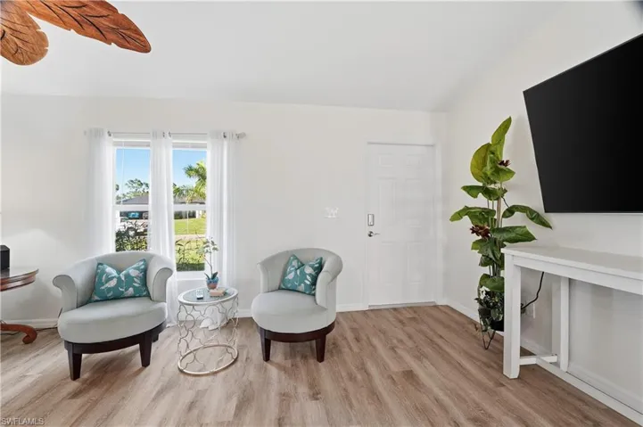 2714 Nw 22nd Ter, Cape Coral, Florida 33993
