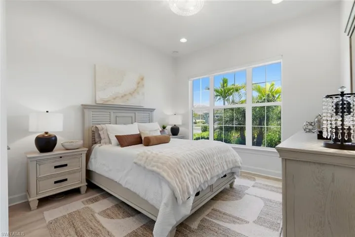 8849  Yucatan  CT, Naples, FL 34112