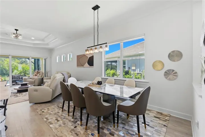 8849  Yucatan  CT, Naples, FL 34112
