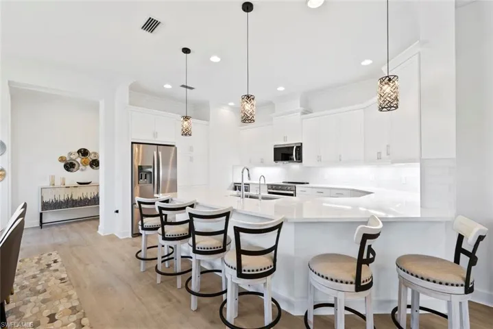 8849  Yucatan  CT, Naples, FL 34112