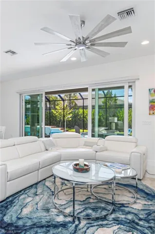 11458  Jacaranda  DR, Naples, FL 34120