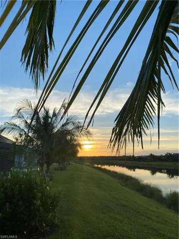 11458  Jacaranda  DR, Naples, FL 34120